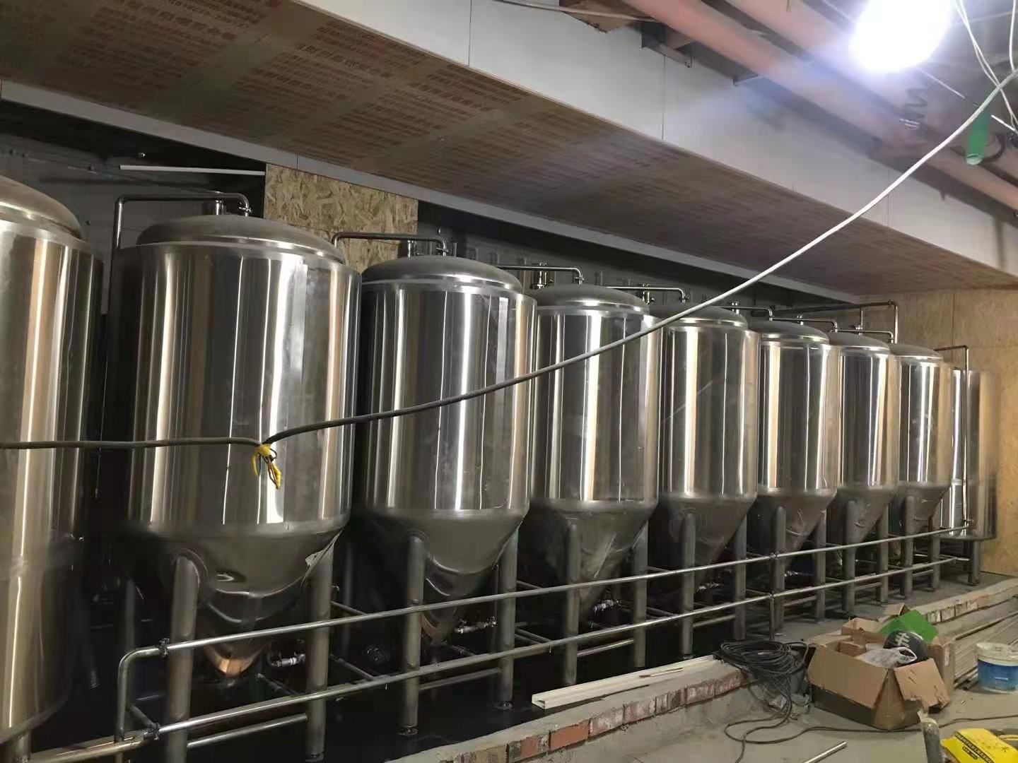 福建精酿酒馆啤酒设备3000升鲜酿啤酒设备生产啤酒设备的厂家